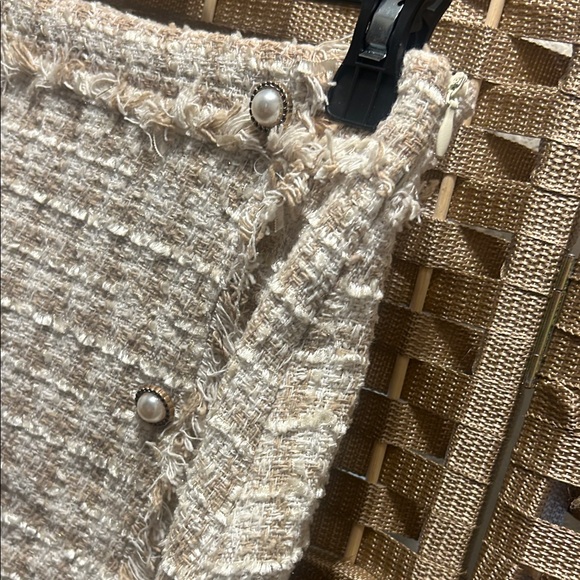 Blu Pepper Beige Tweed Frayed Mini Skirt with Pearl Buttons - Picture 4 of 8